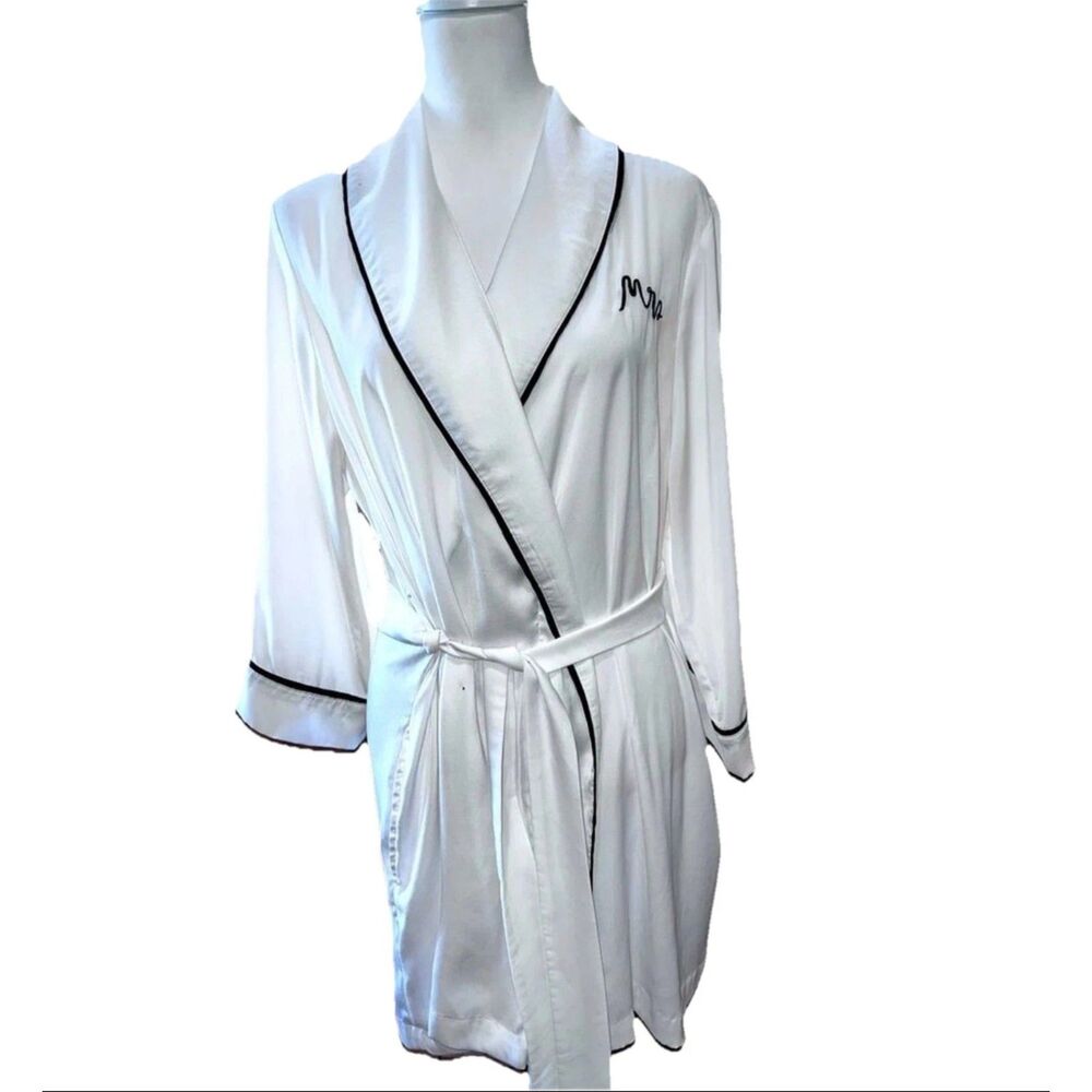 Kate Spade Bridal Mrs White Satin Wrap Robe Embroidered Black Trim Belted Size M